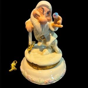 Lenox trinket box Grumpy w/charm inside/Cream ivory china and 24ct Gold accents